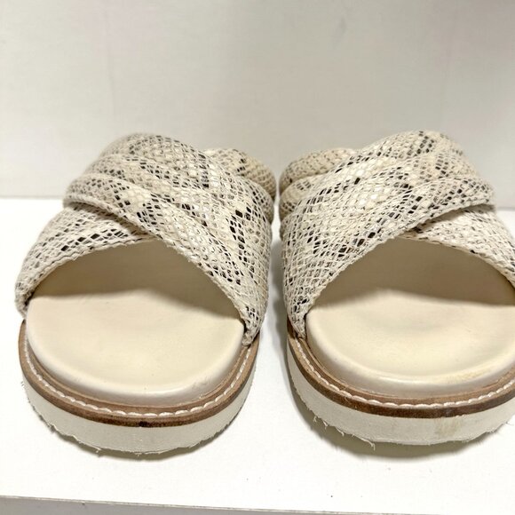 MI.IM Criss Cross Slide Sandals - Picture 4 of 9